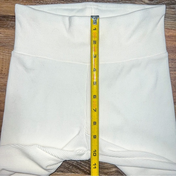 No Boundaries Women’s Cozy Rib Leggings - Winter White/Black Soot, Size XS (0-2) - Picture 9 of 12